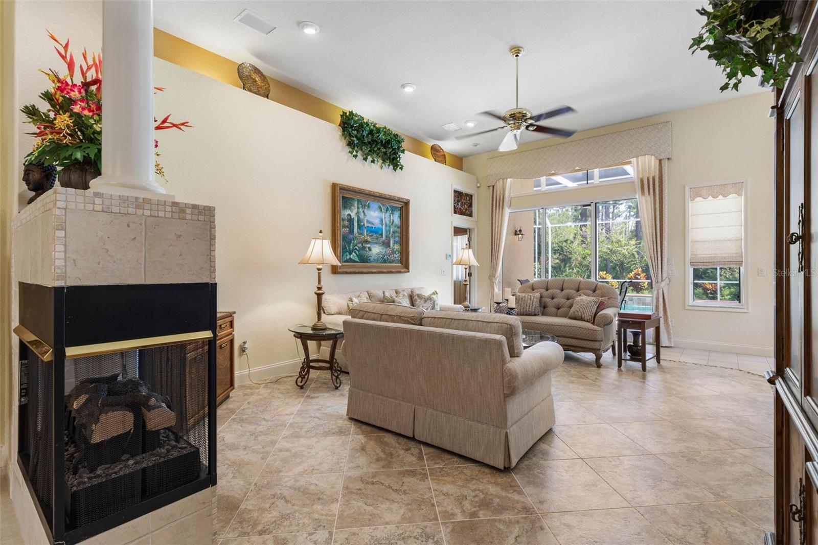 14 VILLAGE VIEW DR