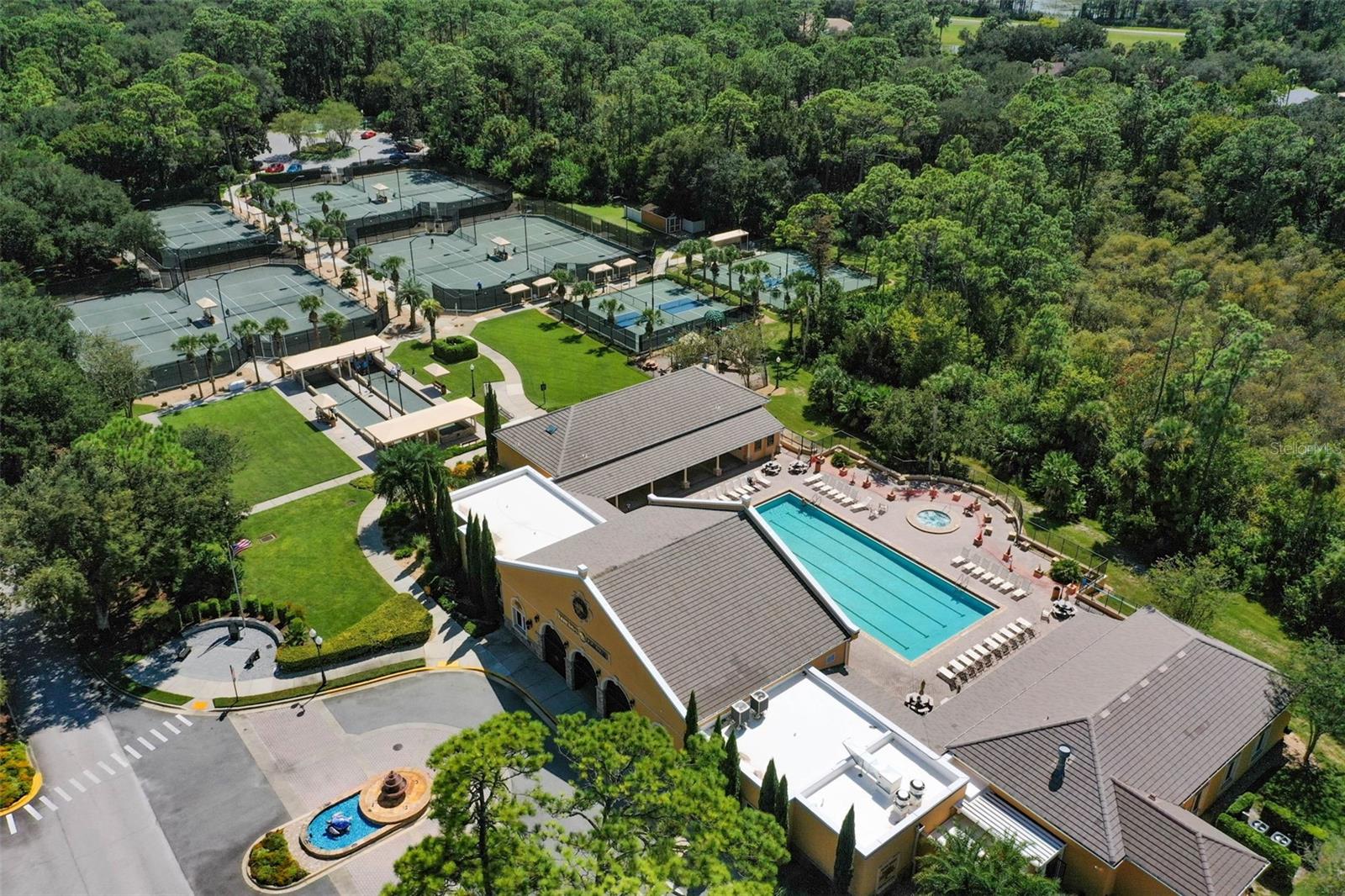 14 VILLAGE VIEW DR