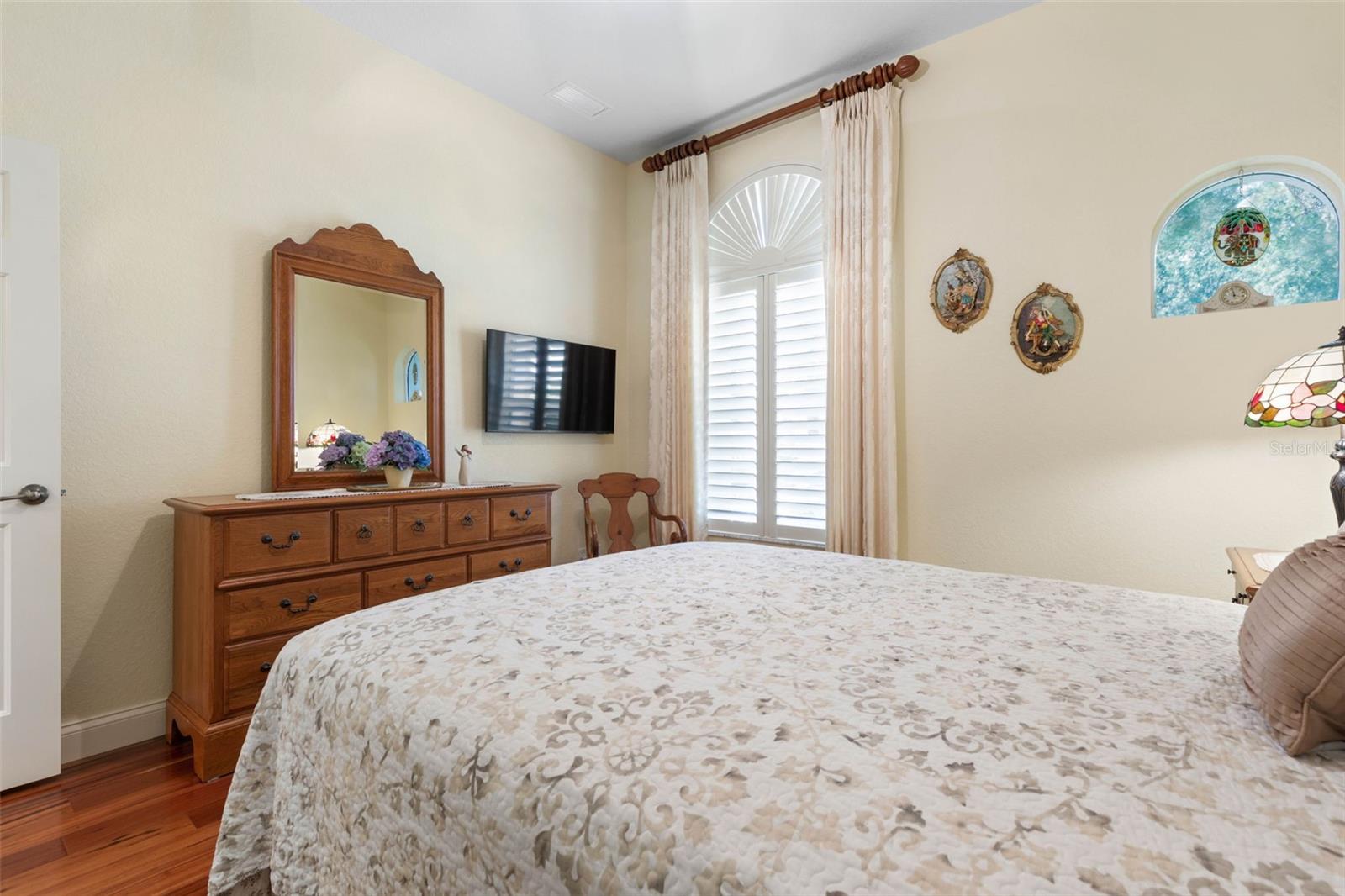 14 VILLAGE VIEW DR