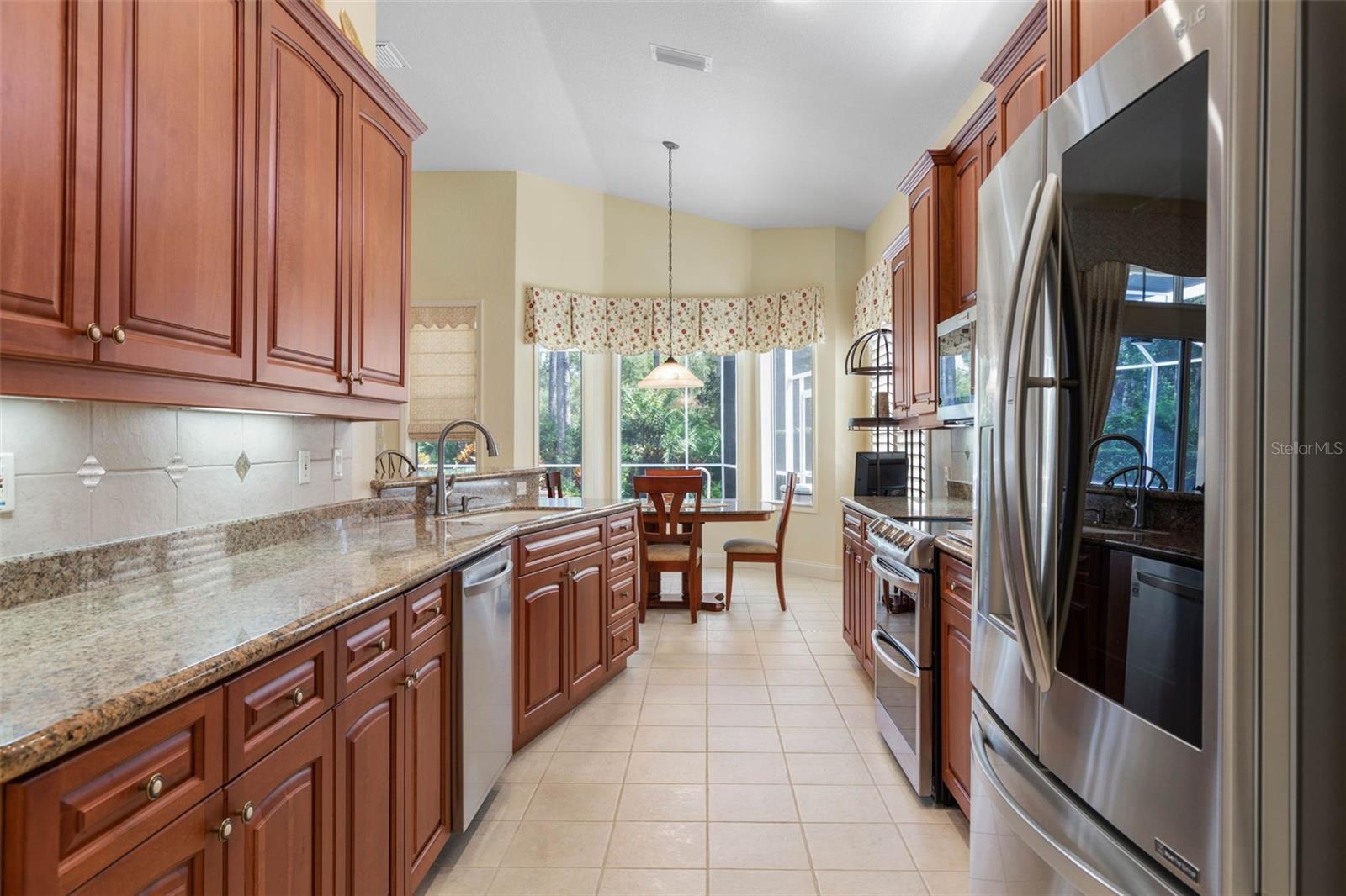 14 VILLAGE VIEW DR