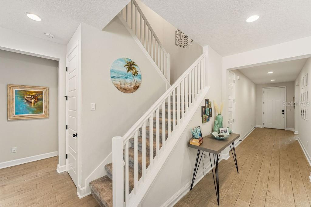 52 LOS LAGOS BLVD