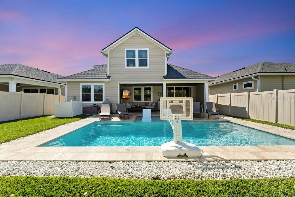 52 LOS LAGOS BLVD