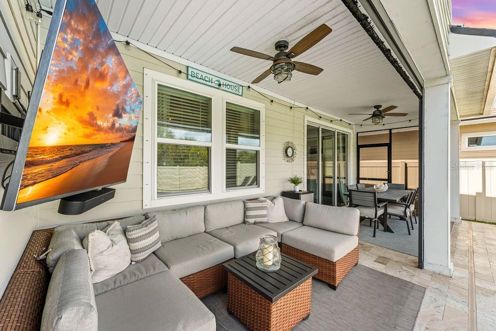 52 LOS LAGOS BLVD