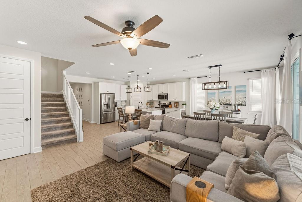 52 LOS LAGOS BLVD