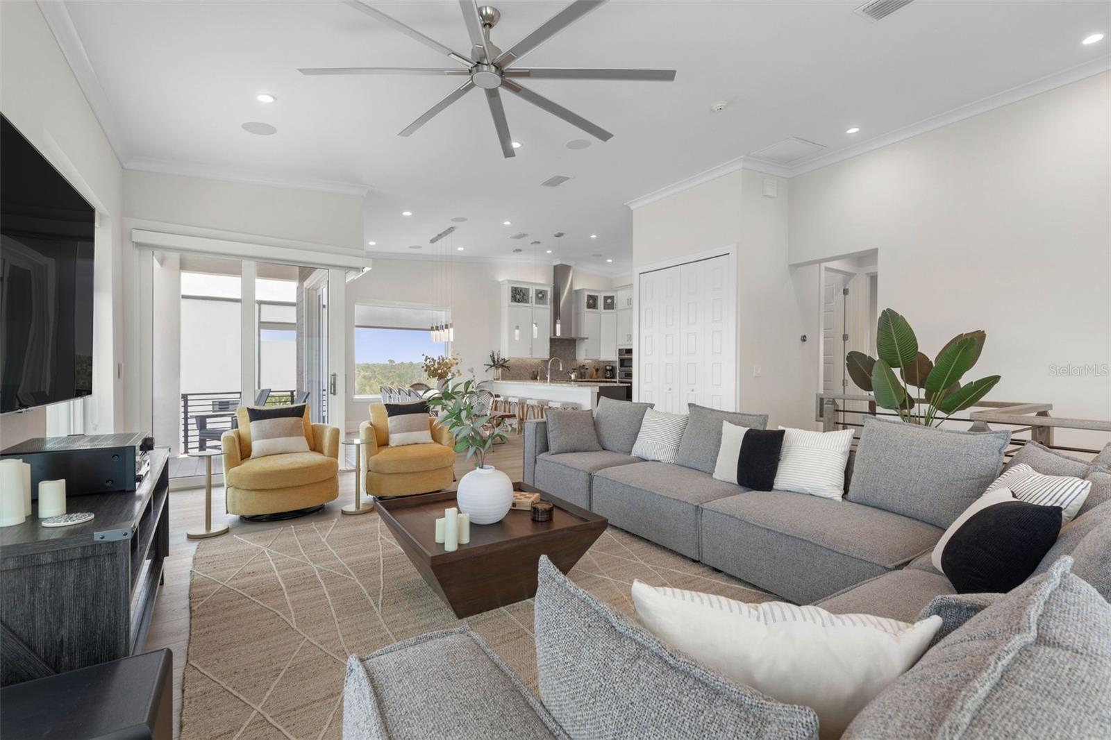 3538 N OCEAN SHORE BLVD