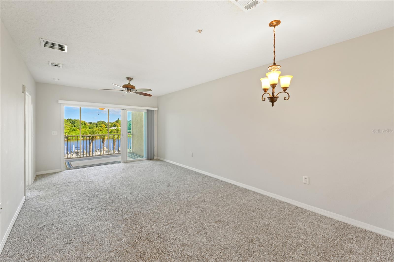 600 CANOPY WALK LN #633