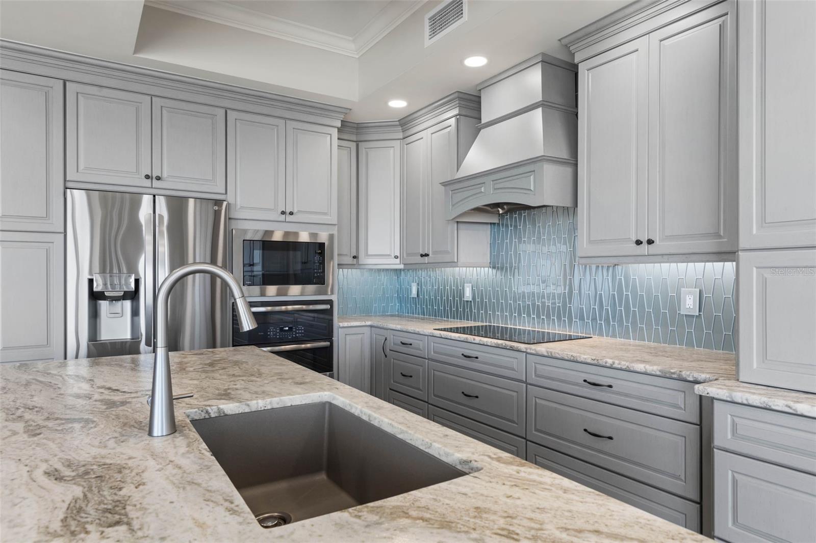 85 AVENUE DE LA MER #603