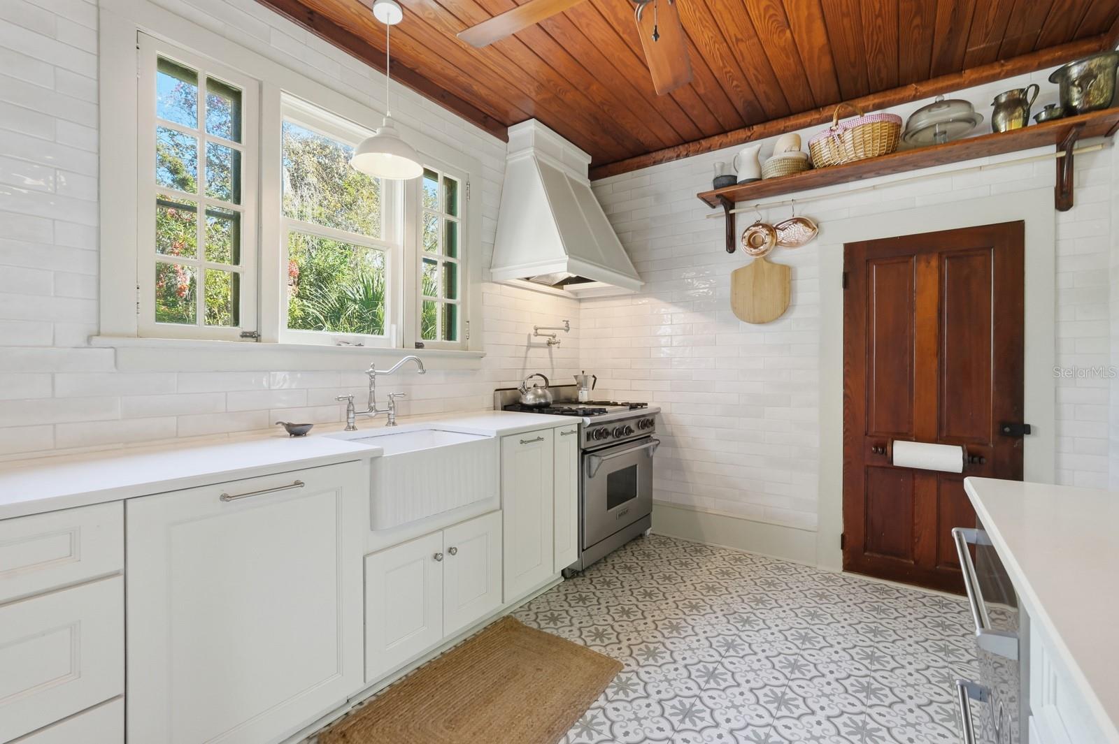 266 DRAYTON ISLAND RD