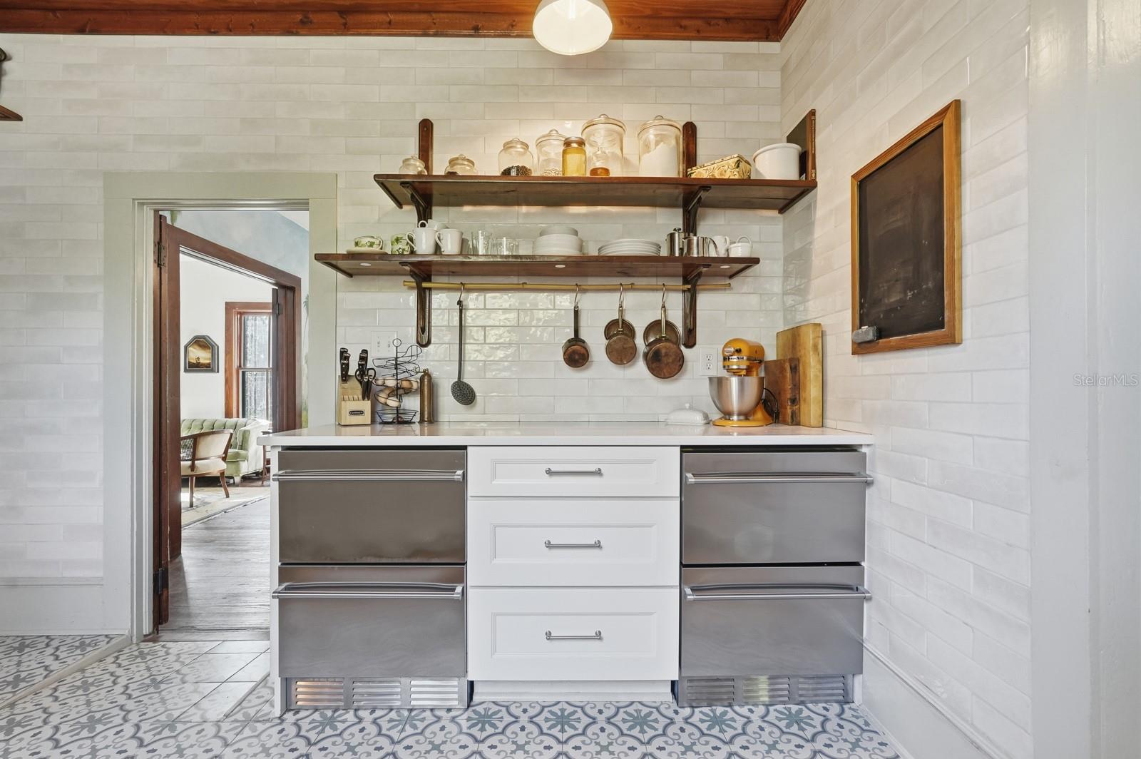 266 DRAYTON ISLAND RD