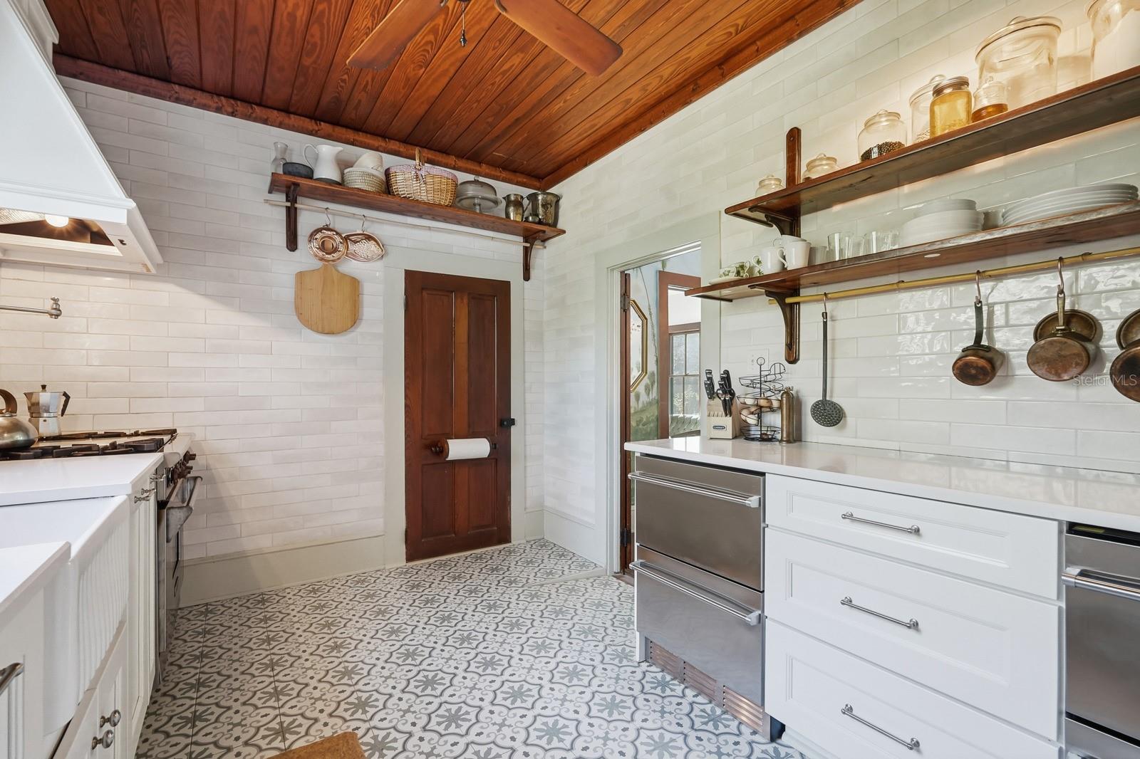 266 DRAYTON ISLAND RD