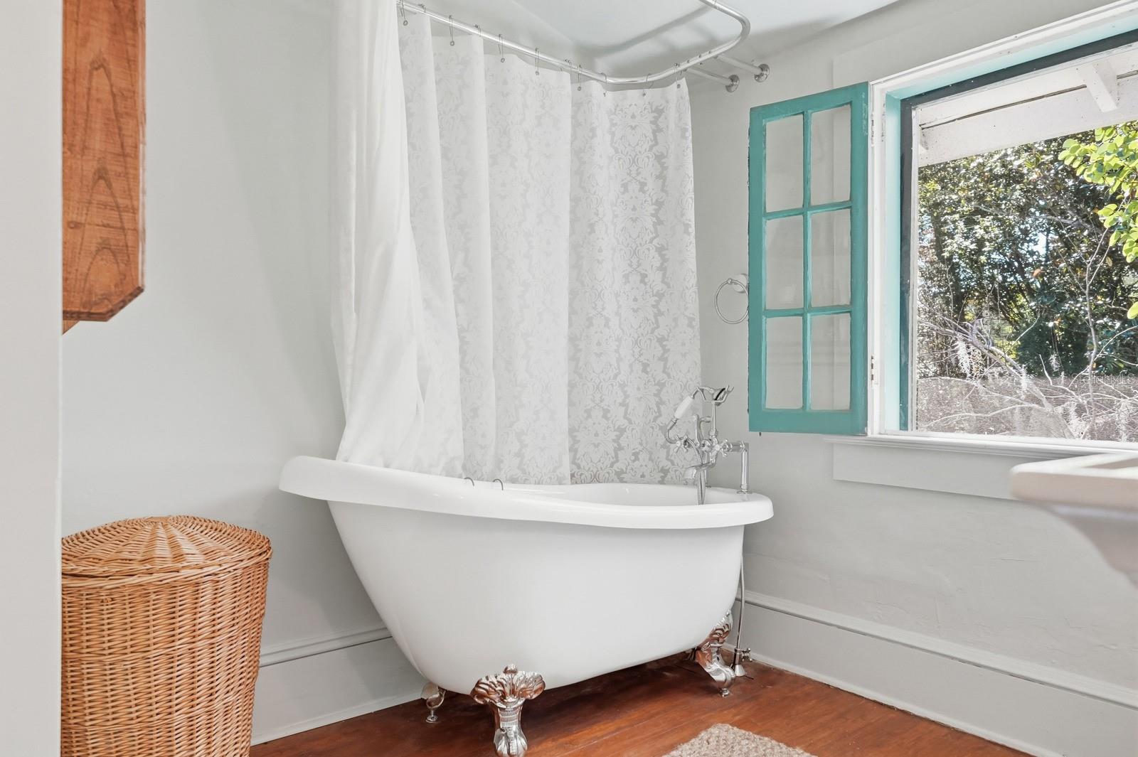 266 DRAYTON ISLAND RD