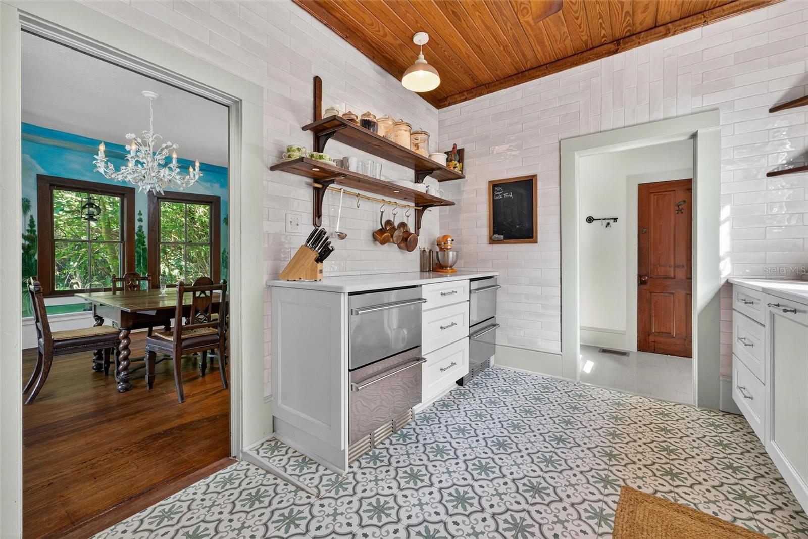 266 DRAYTON ISLAND RD