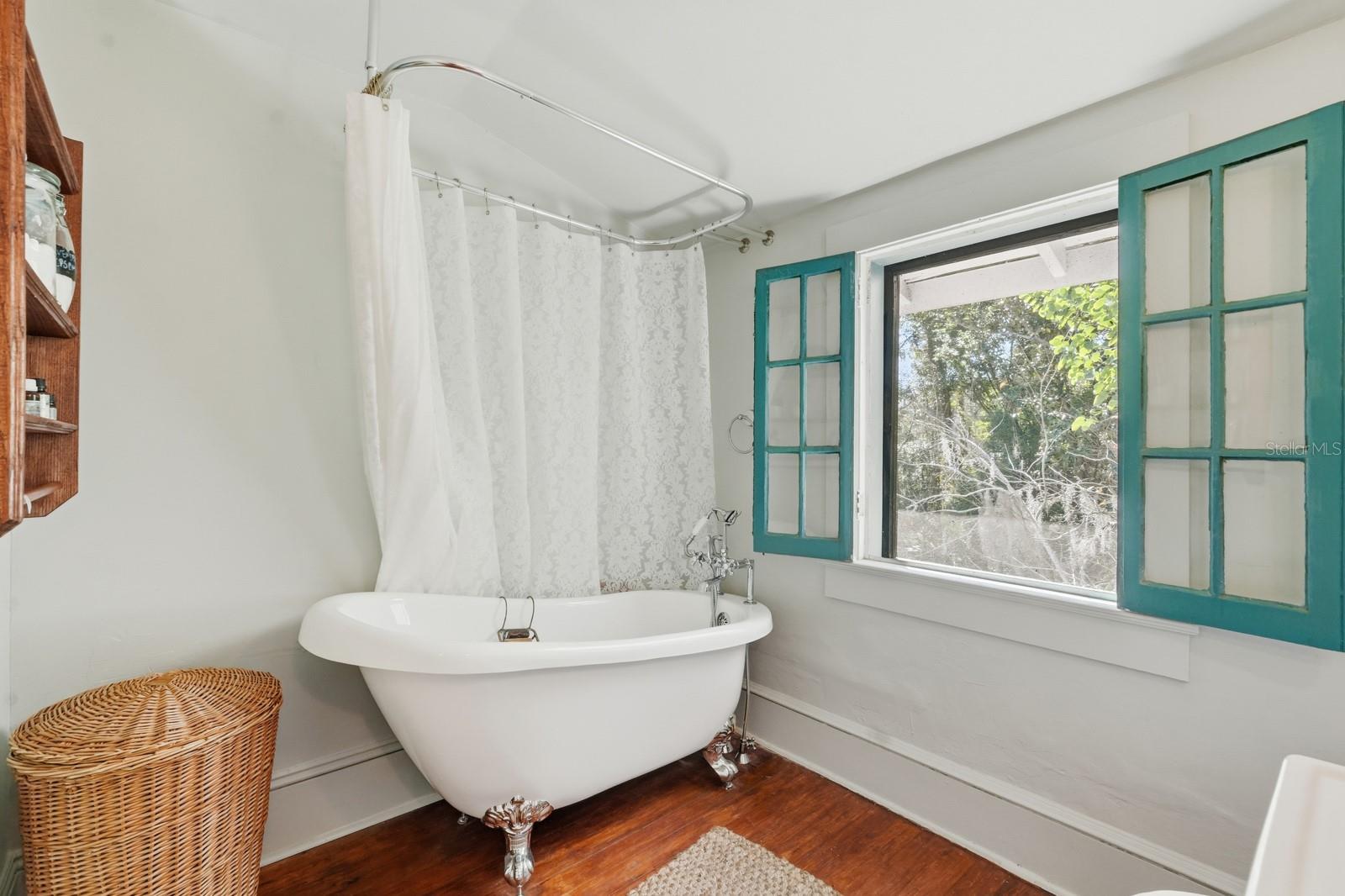 266 DRAYTON ISLAND RD