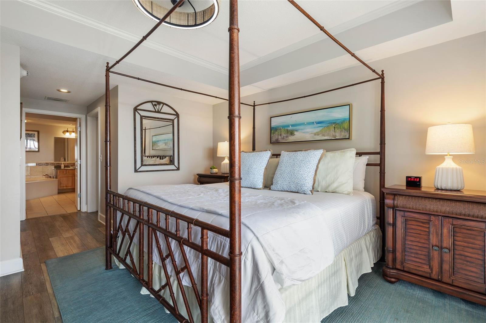 200 OCEAN CREST DR #617