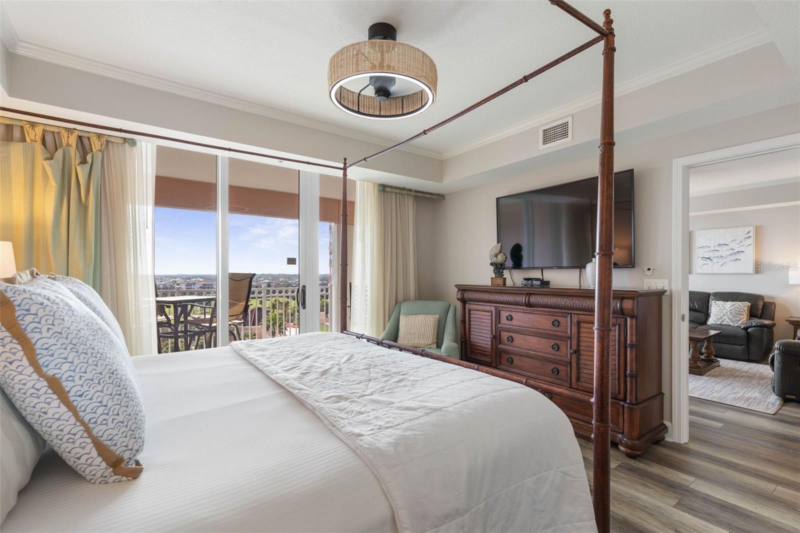 200 OCEAN CREST DR #617