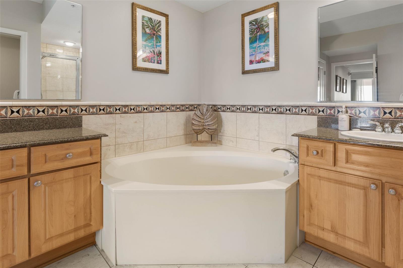 200 OCEAN CREST DR #617