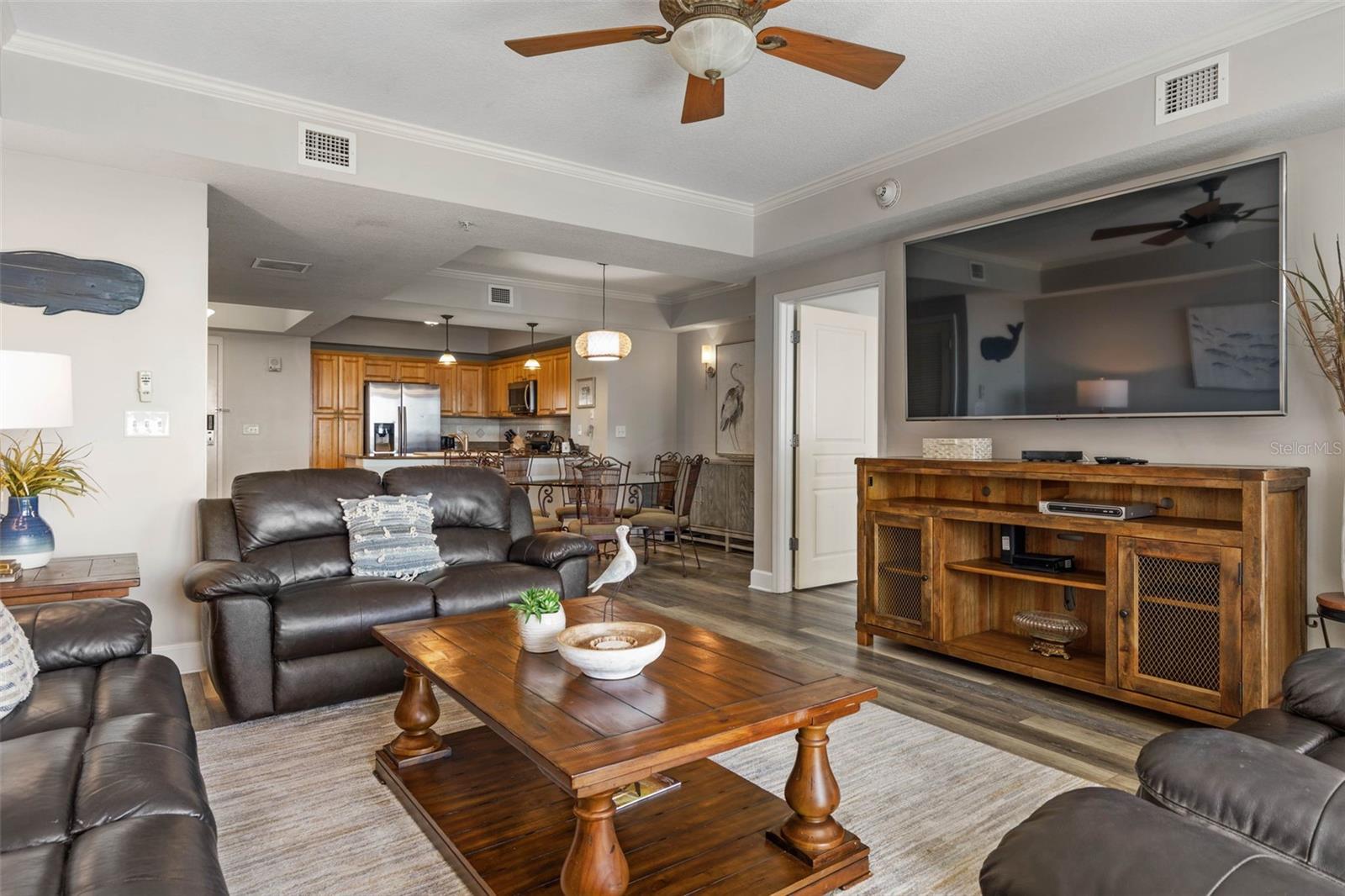 200 OCEAN CREST DR #617