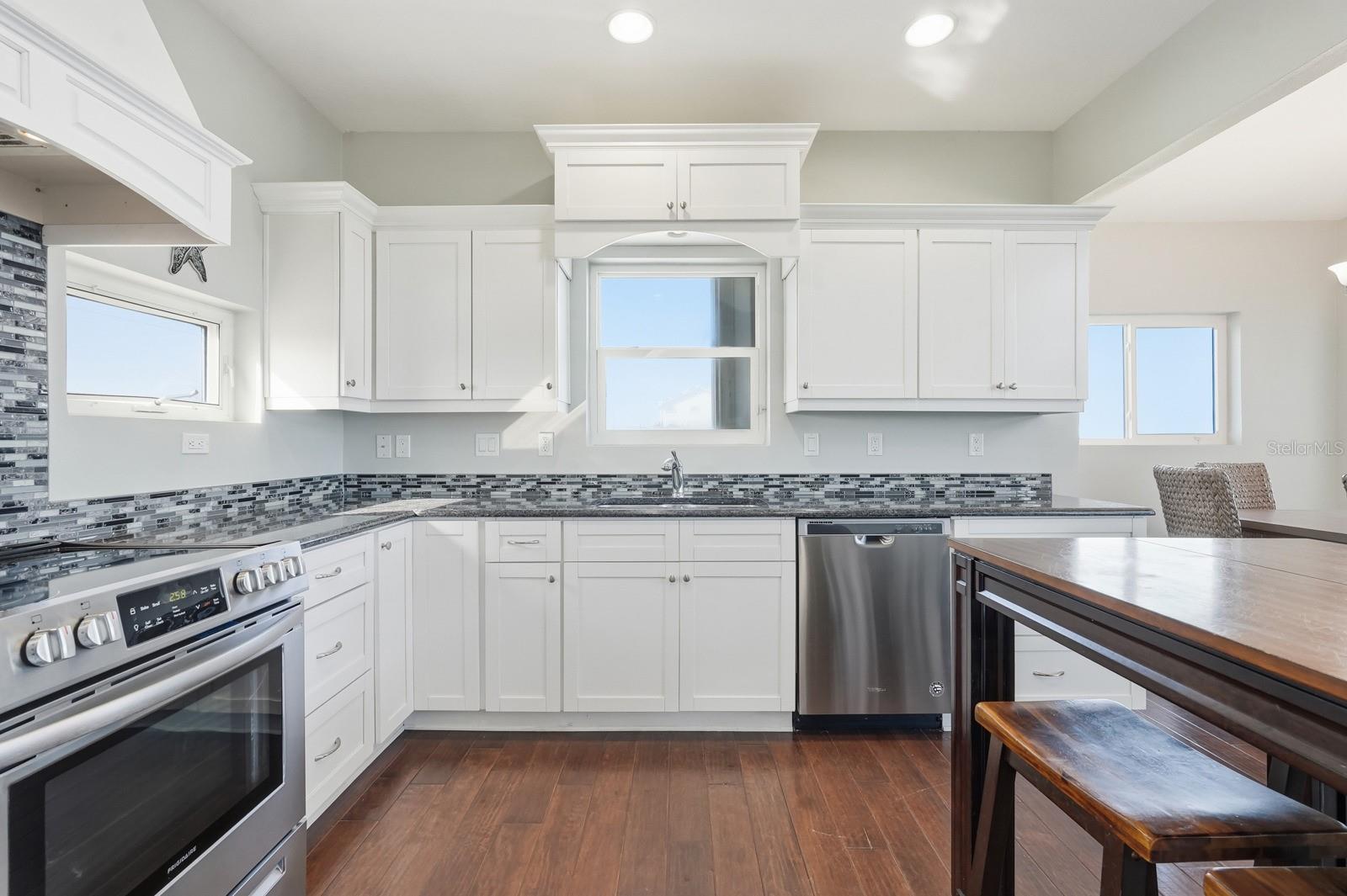 3431 N OCEAN SHORE BLVD