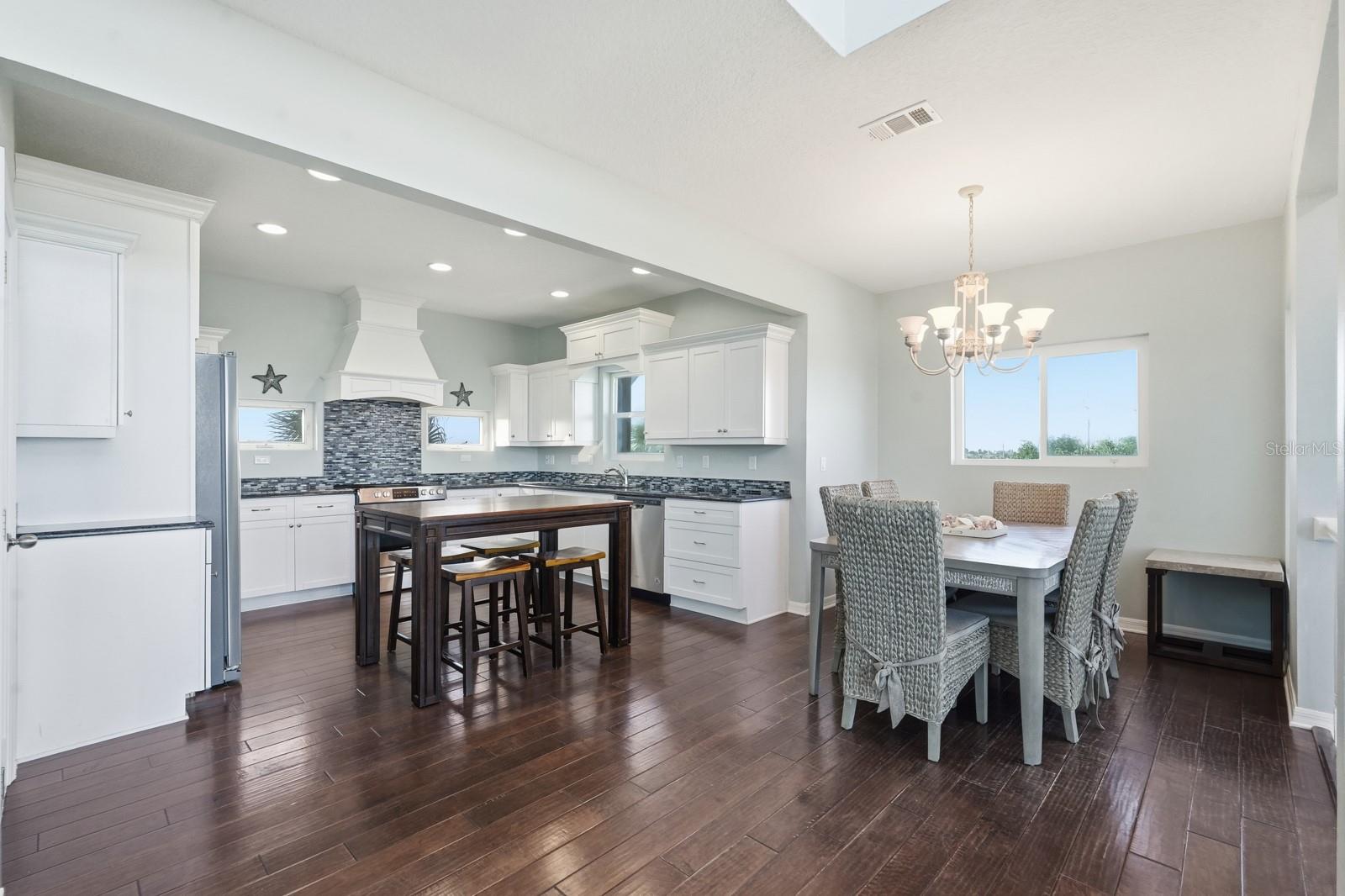 3431 N OCEAN SHORE BLVD