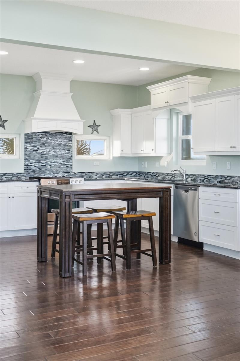 3431 N OCEAN SHORE BLVD