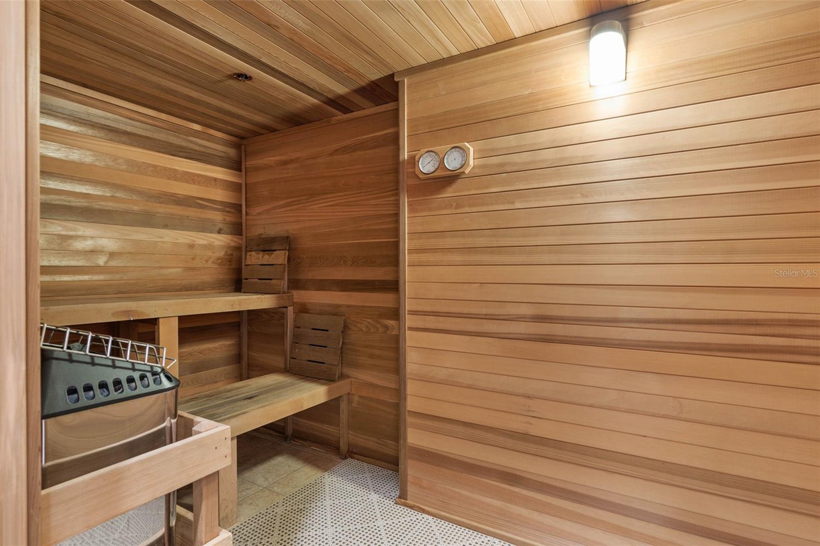 19 AVENUE DE LA MER #405