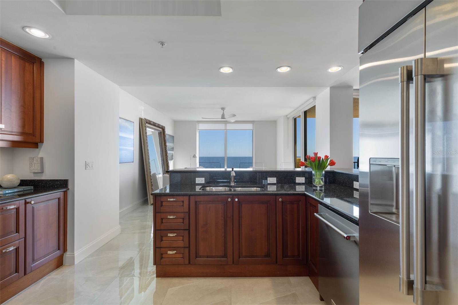 19 AVENUE DE LA MER #405