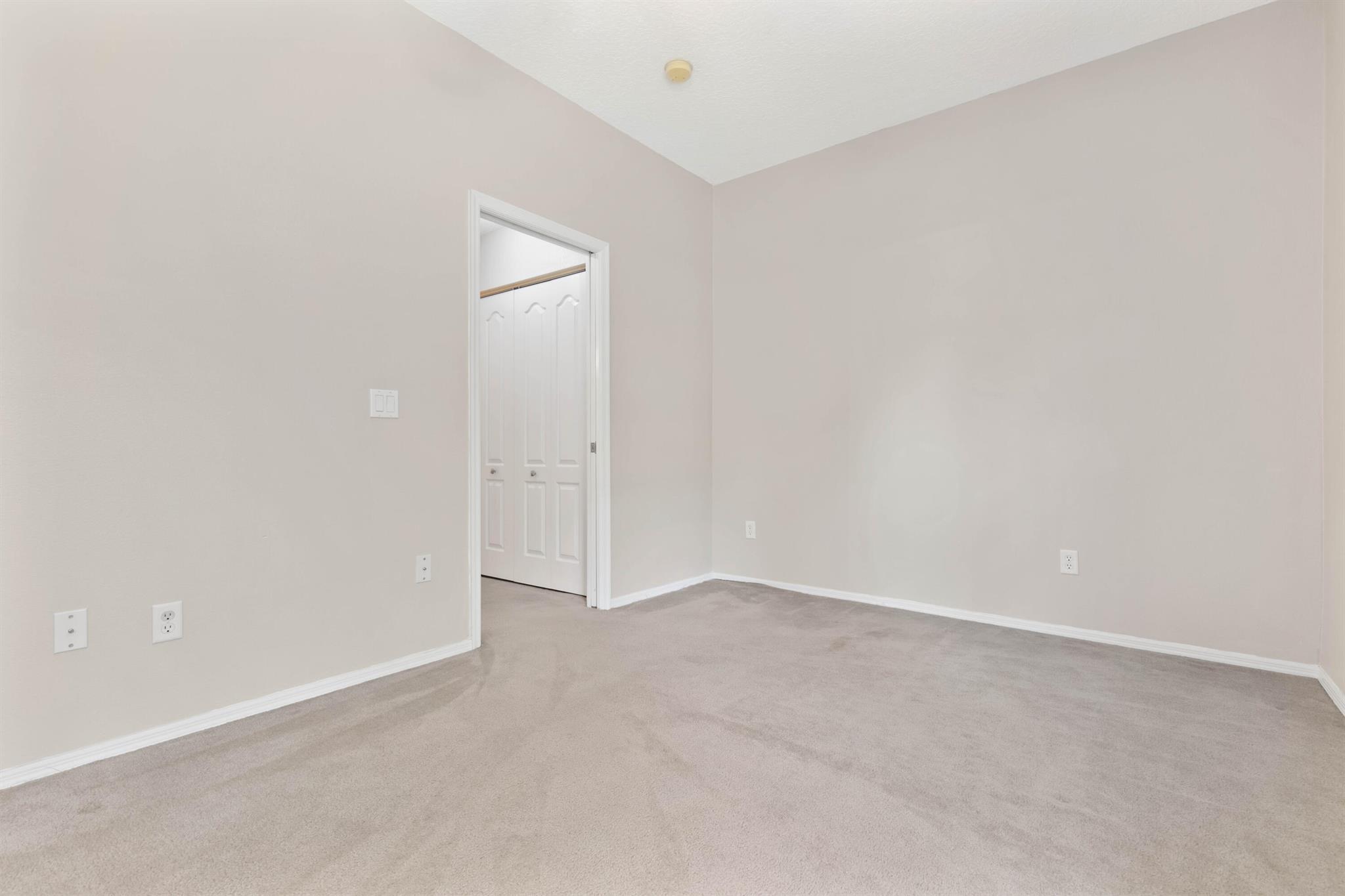 27 Veranda Way