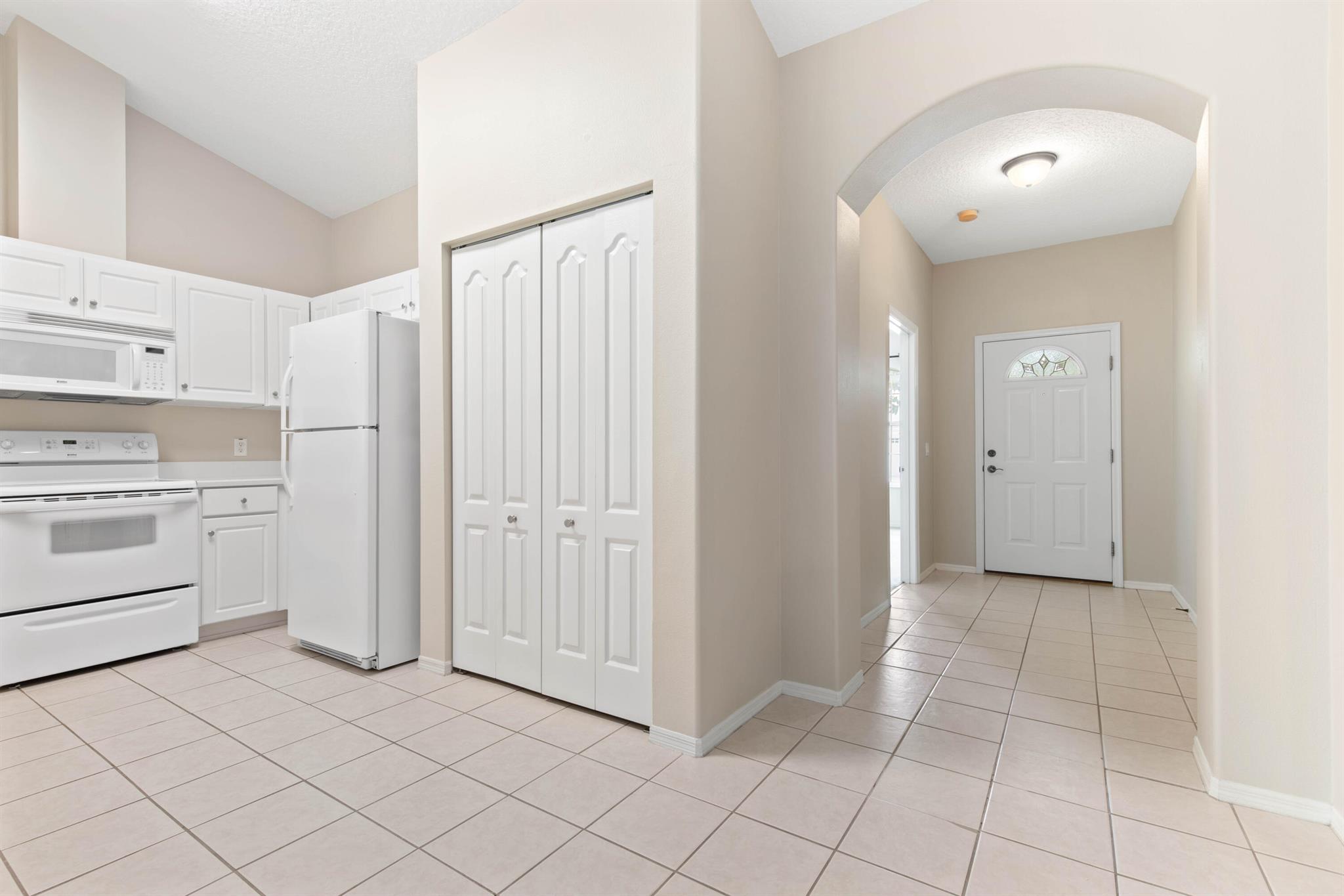 27 Veranda Way