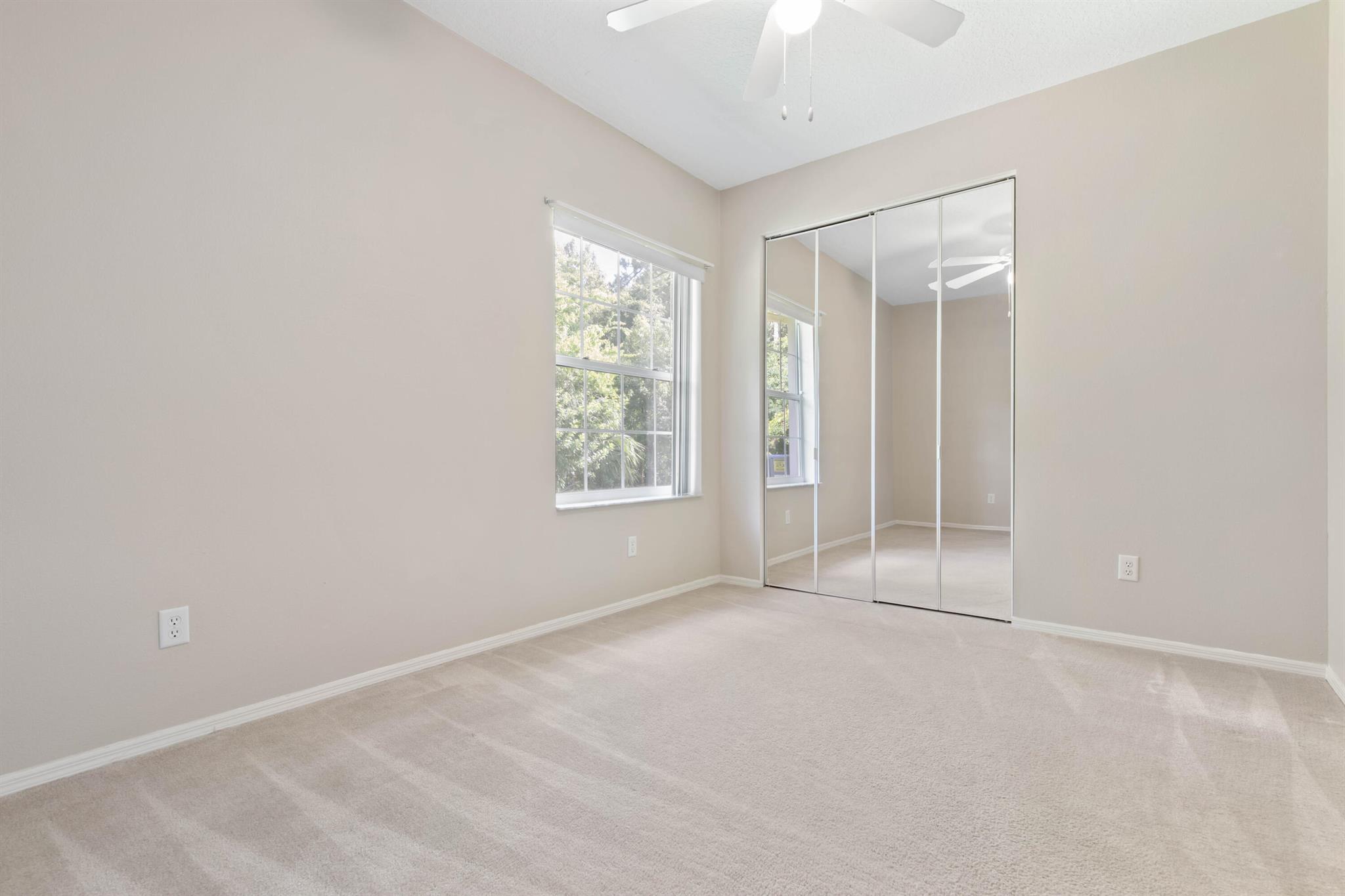 27 Veranda Way