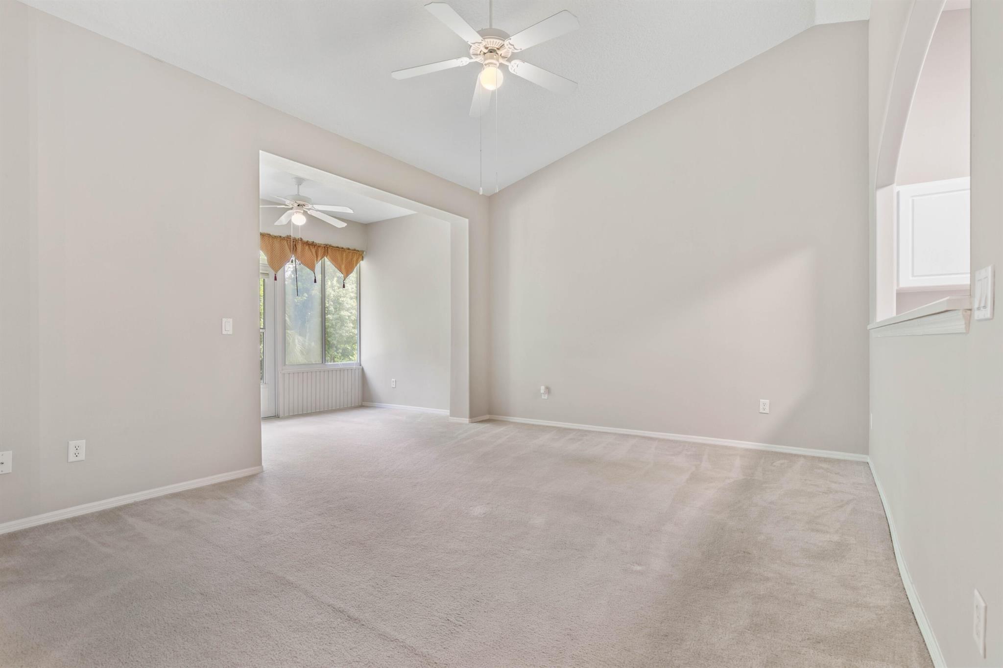 27 Veranda Way