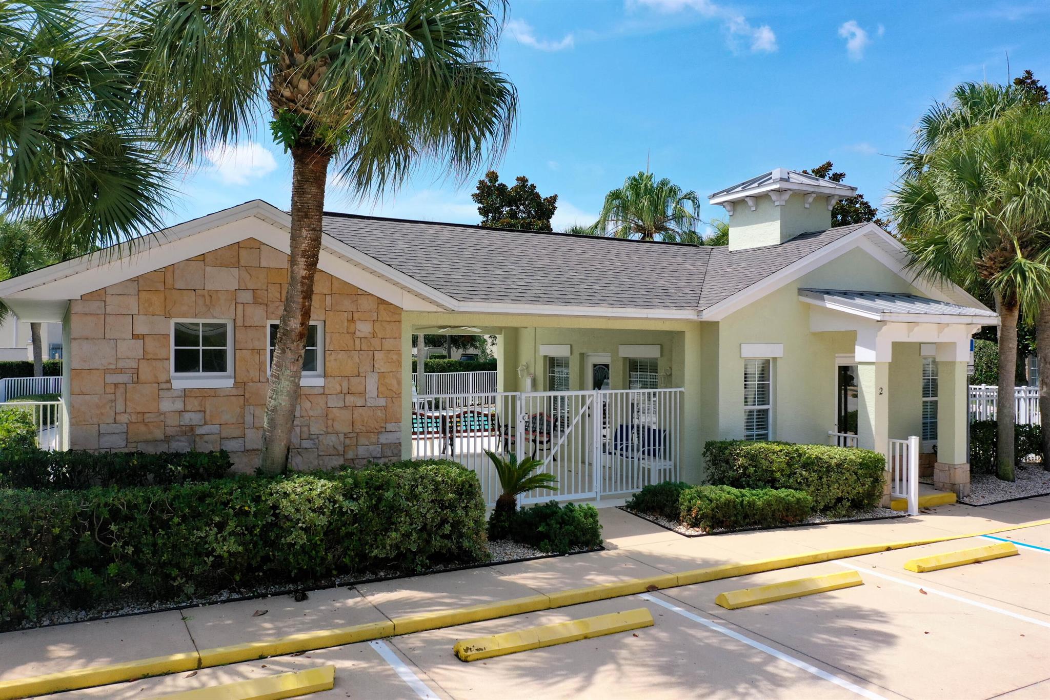 27 Veranda Way