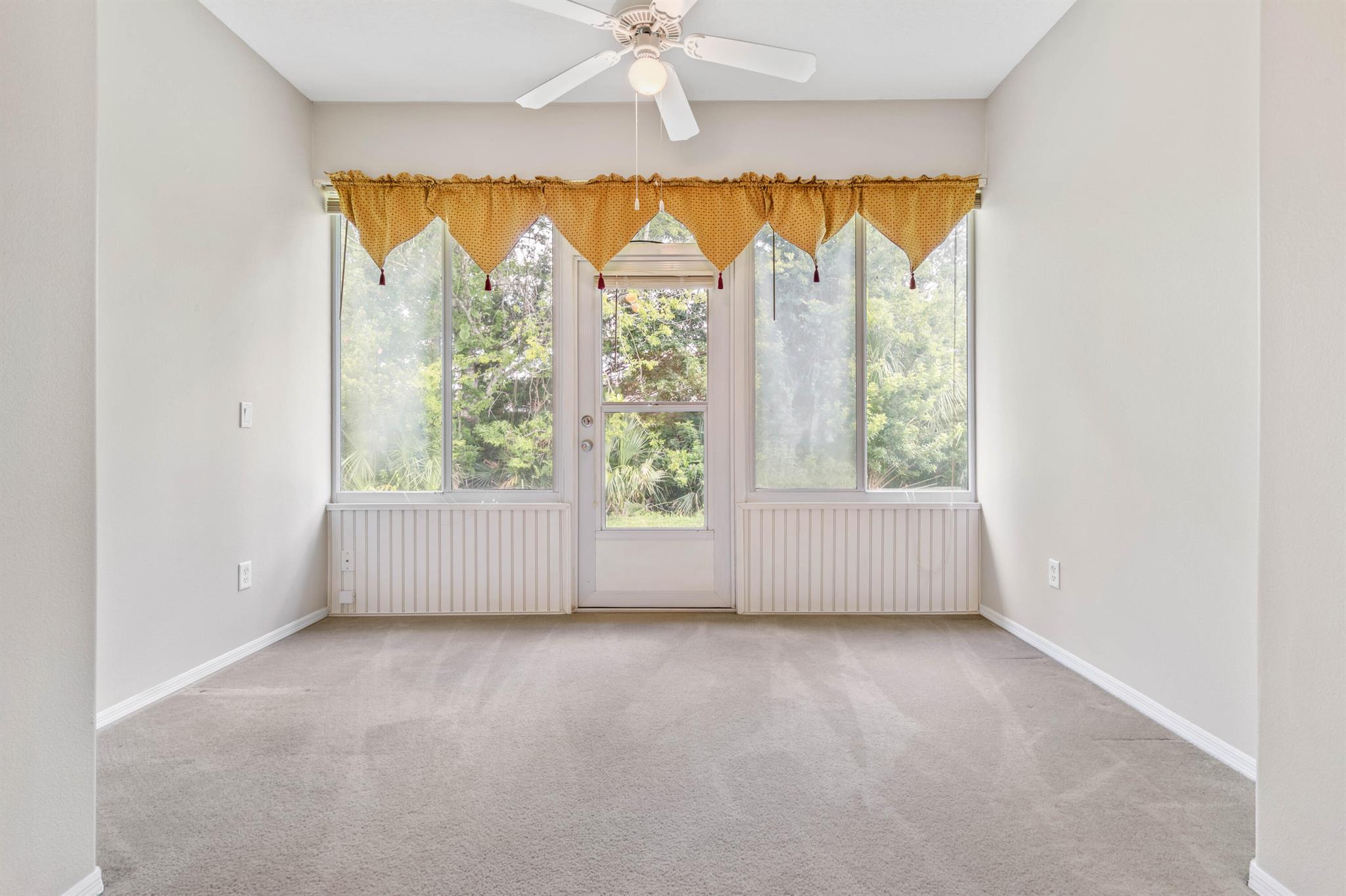 27 Veranda Way