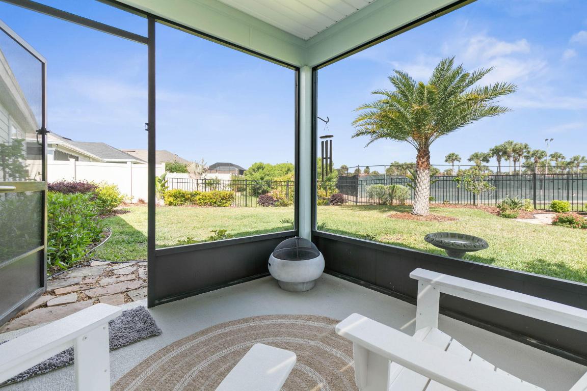 18 Las Casitas Boulevard