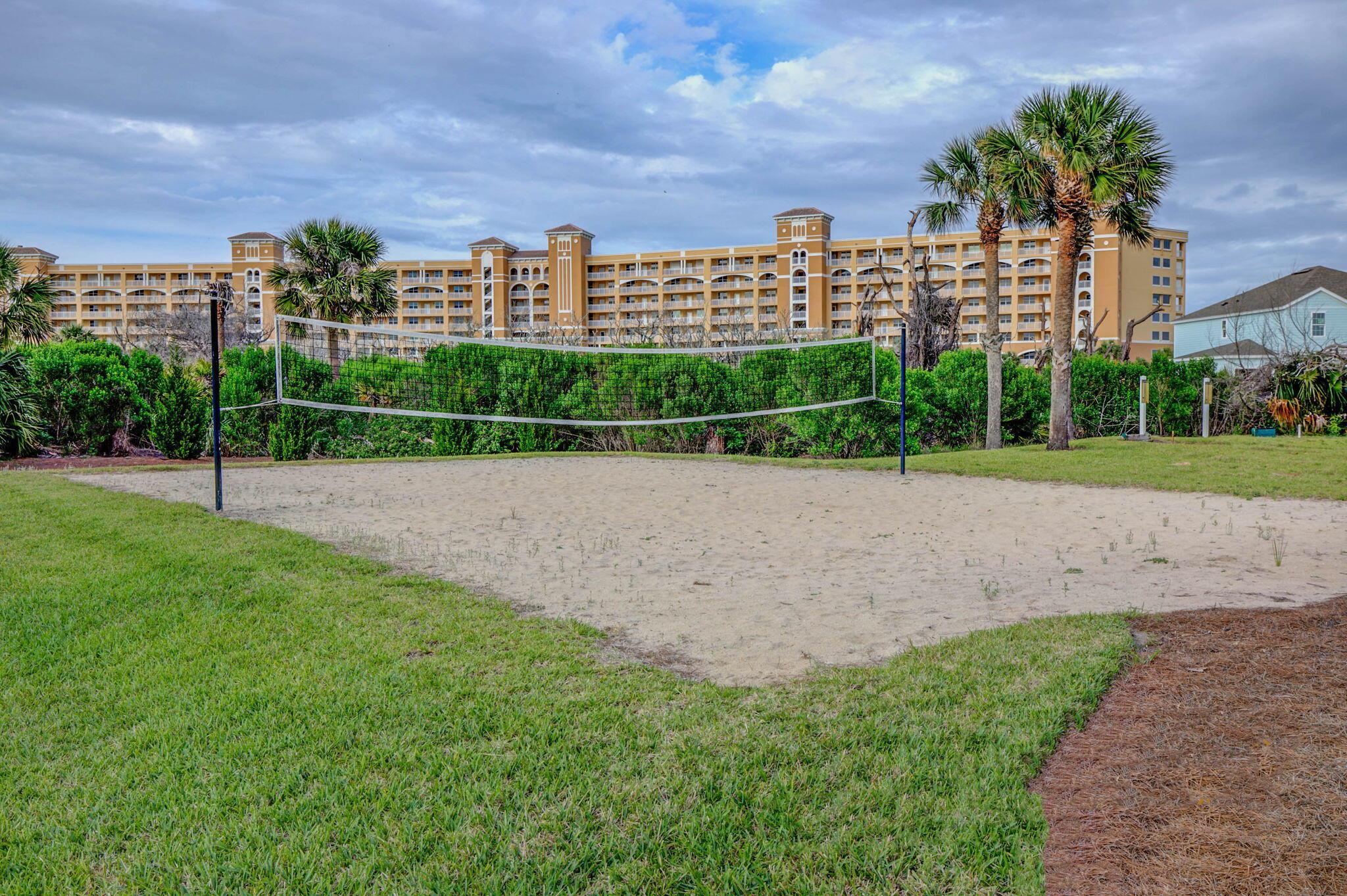 18 Las Casitas Boulevard