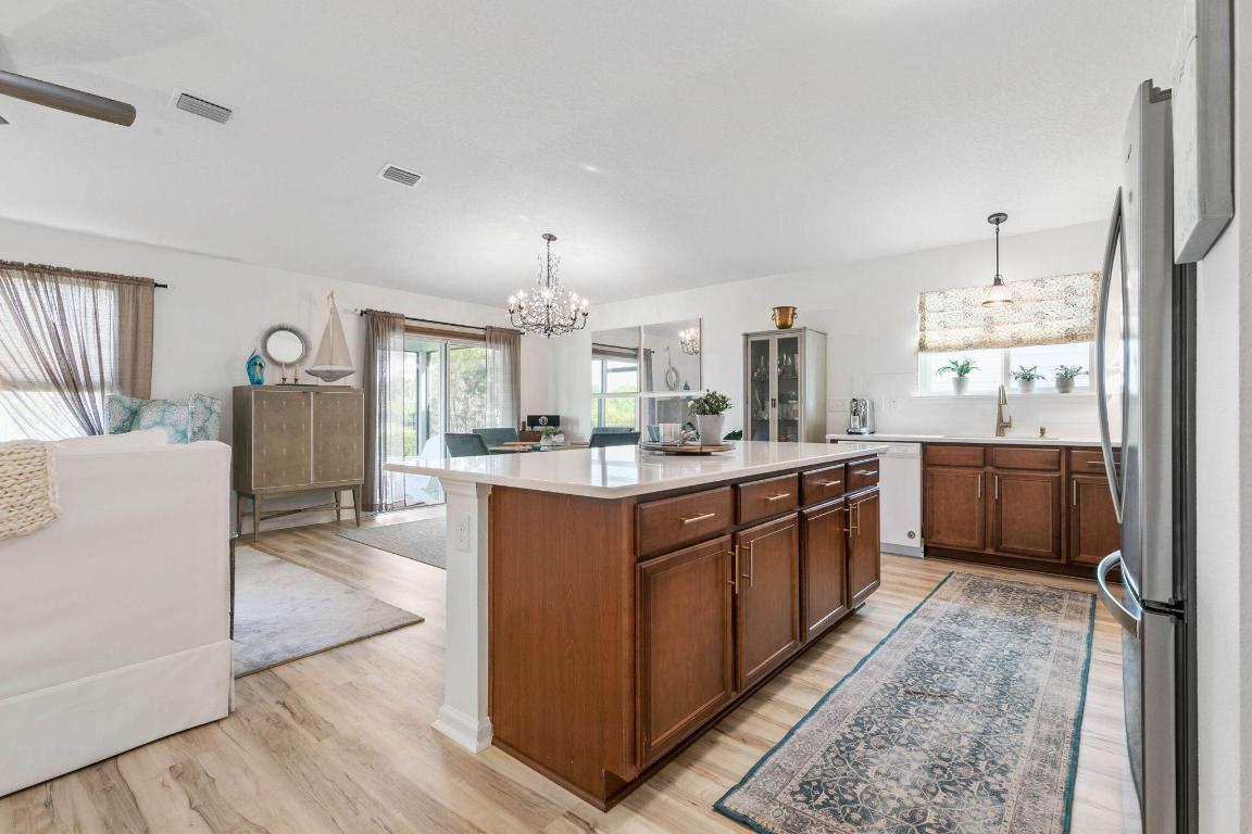 18 Las Casitas Boulevard