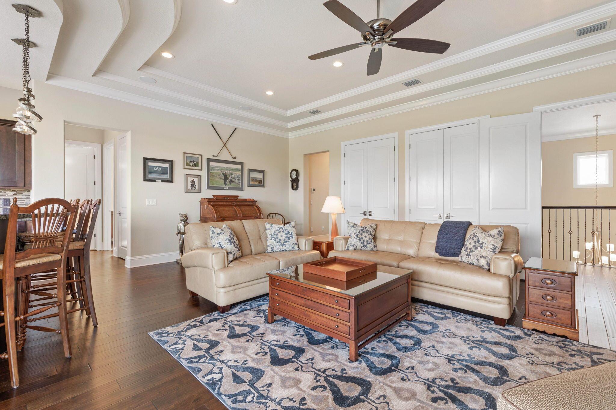 27 Cypresswood Drive S