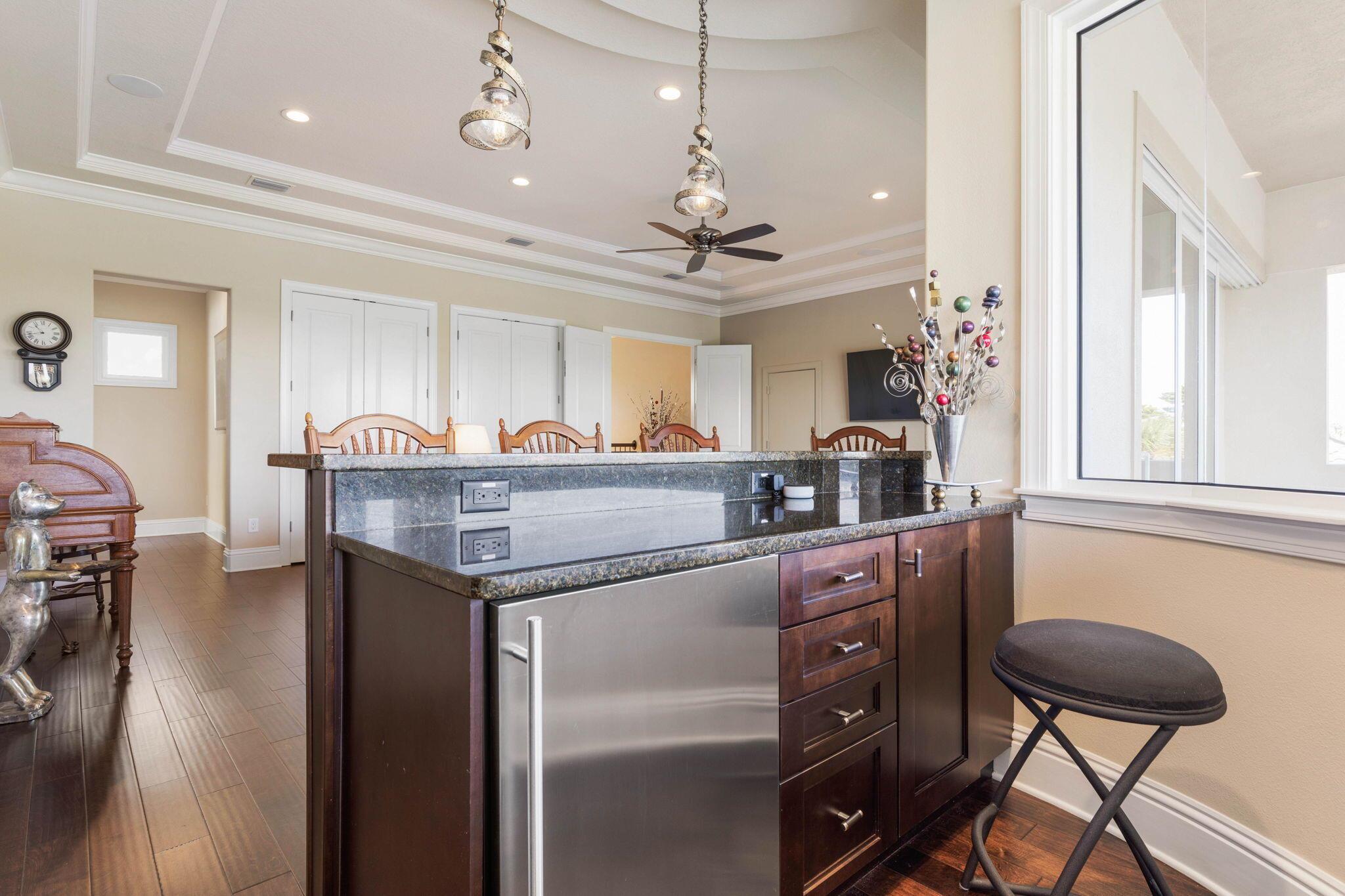 27 Cypresswood Drive S