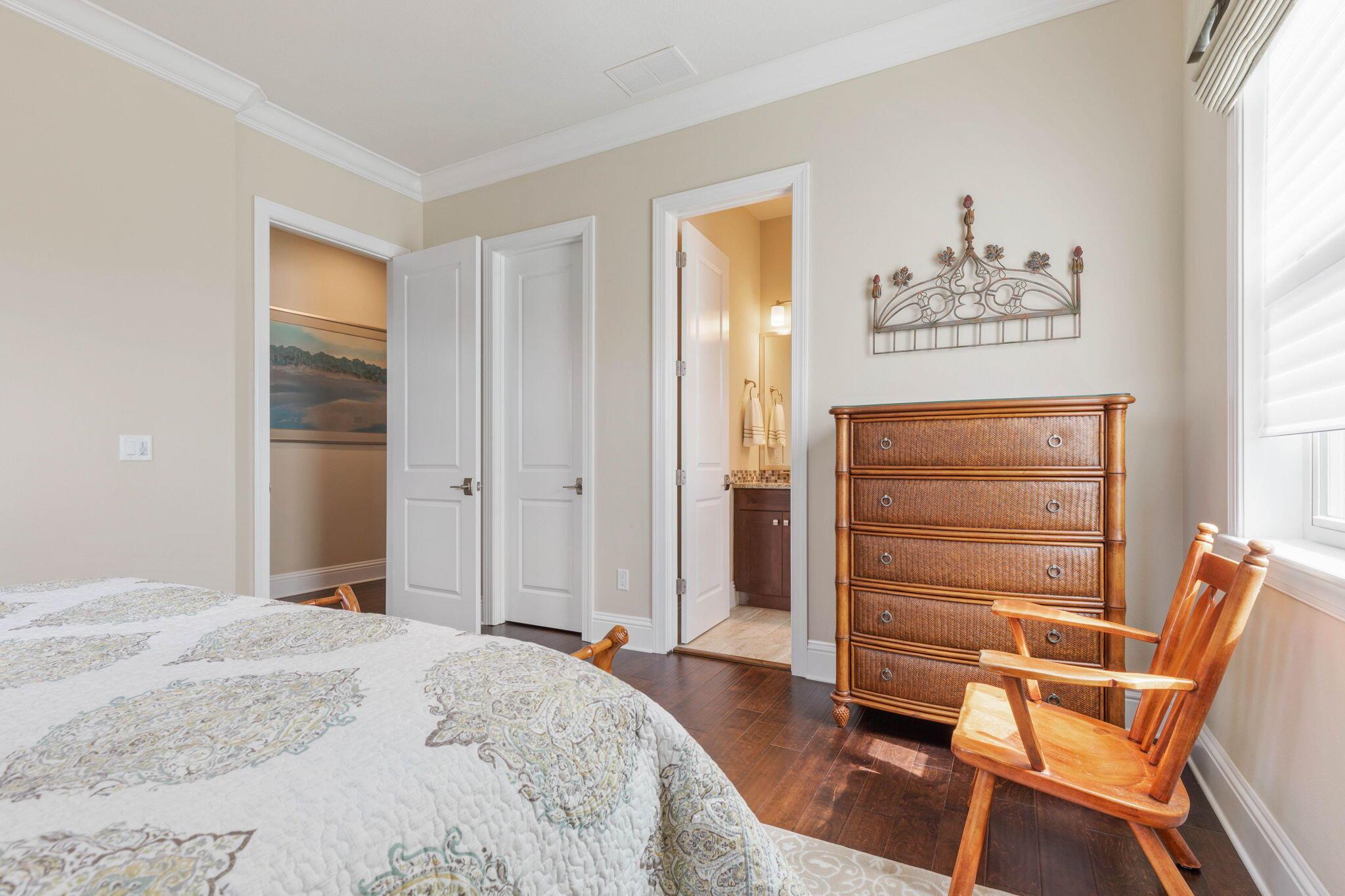 27 Cypresswood Drive S