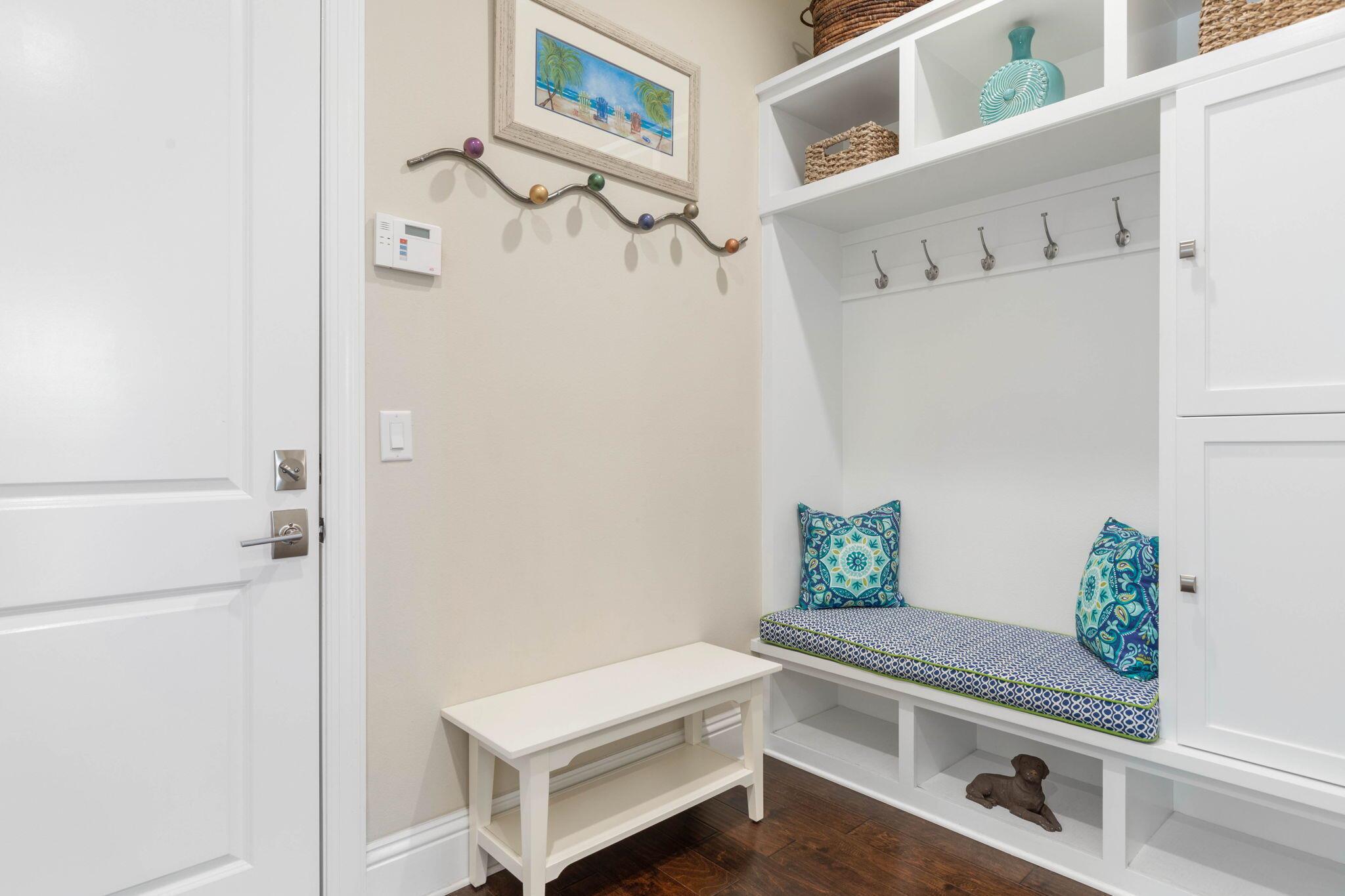 27 Cypresswood Drive S