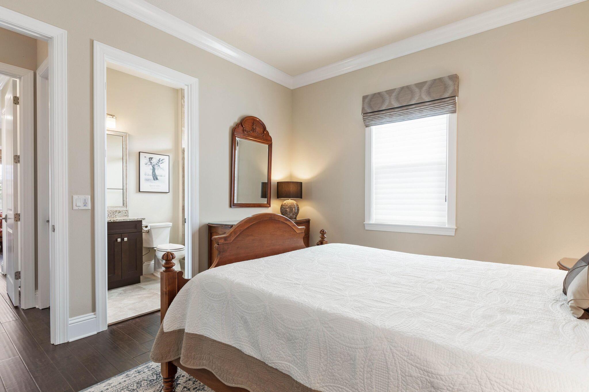 27 Cypresswood Drive S