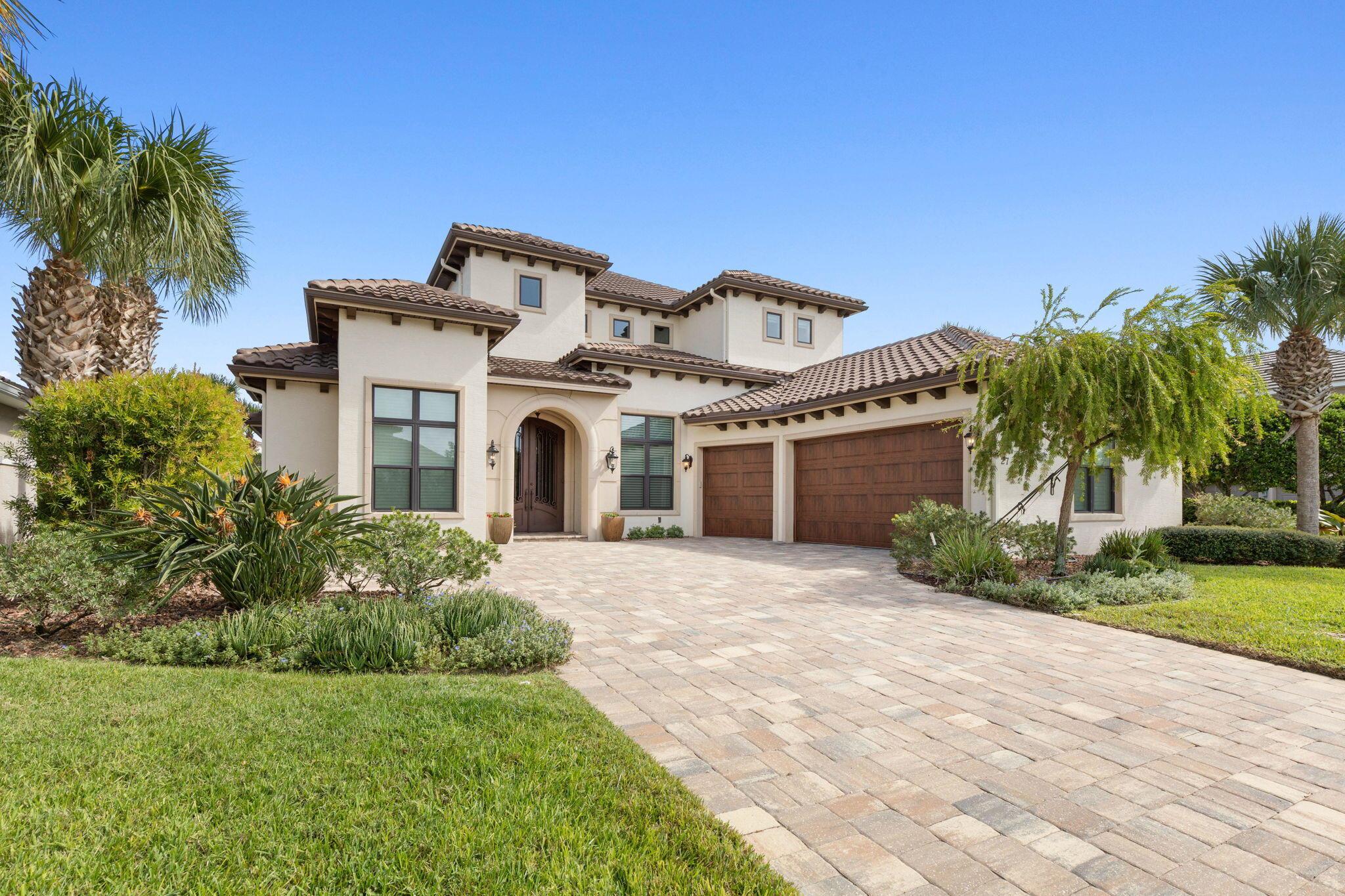 27 Cypresswood Drive S