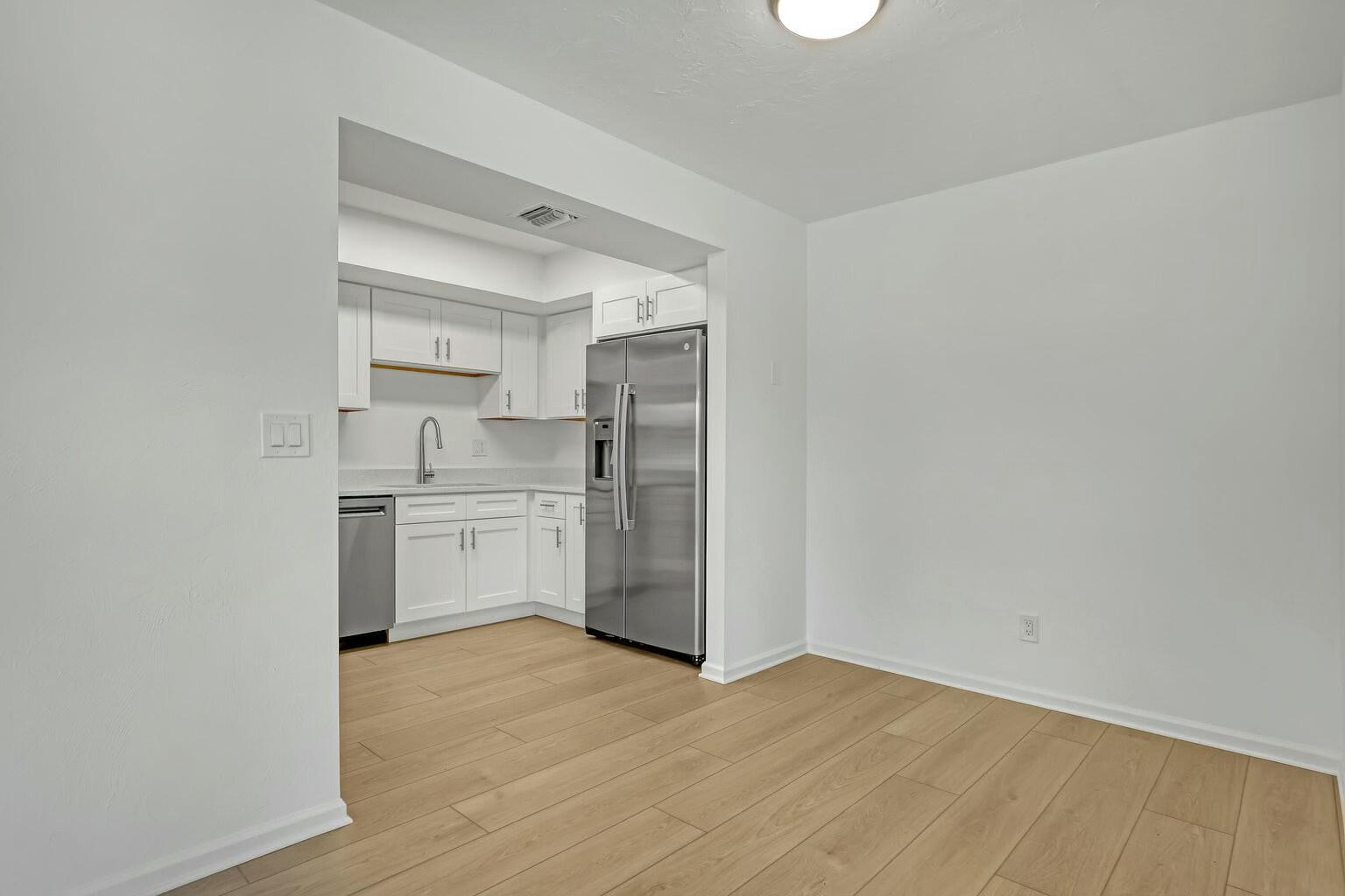 800 S Perry Street
