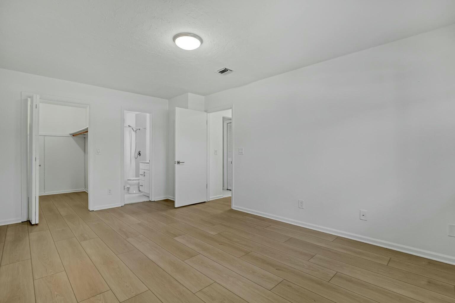 800 S Perry Street