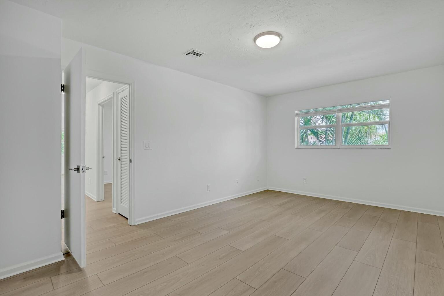 800 S Perry Street