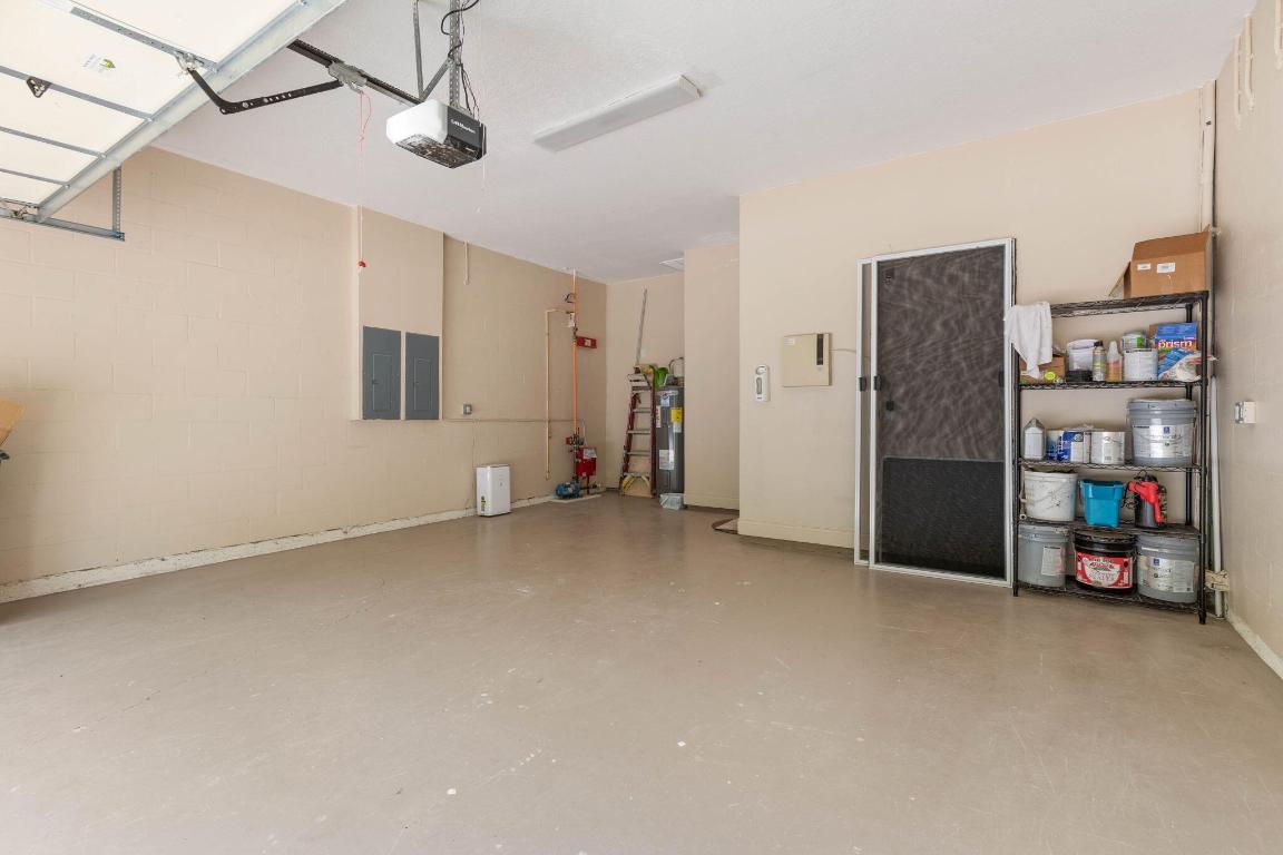 220 Harbor Village Point N