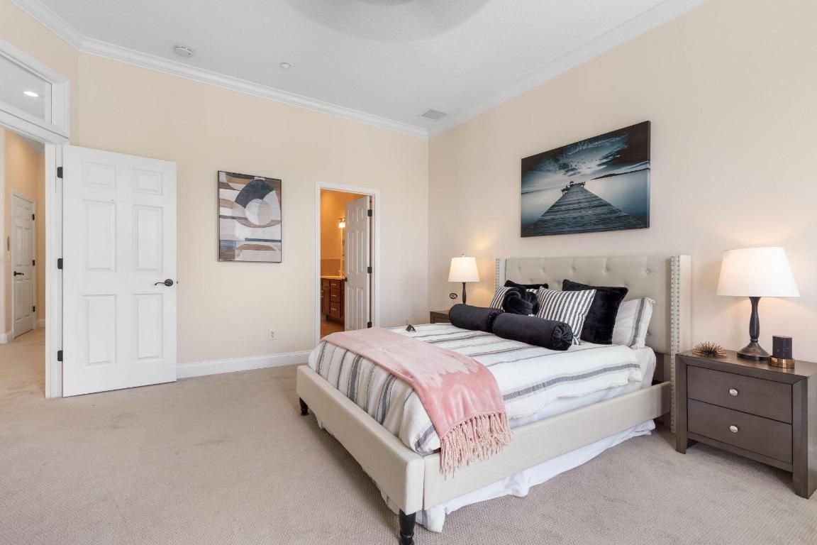 220 Harbor Village Point N