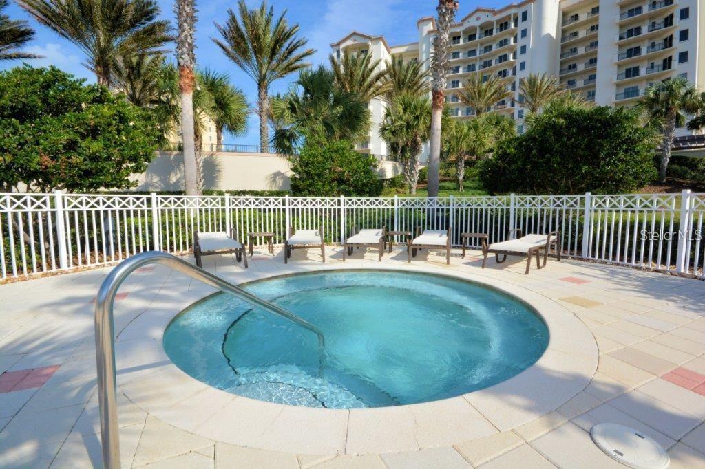 175 Avenue De La Mer 303