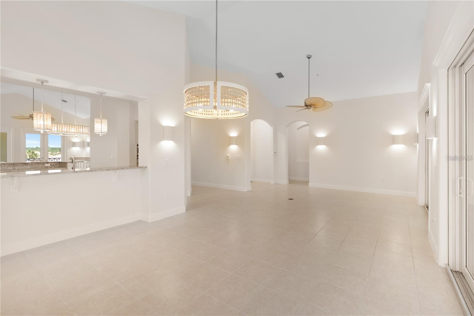 175 Avenue De La Mer 303