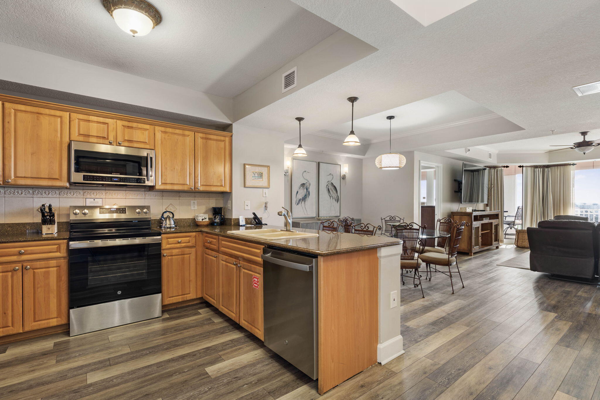 200 Ocean Crest Drive 617