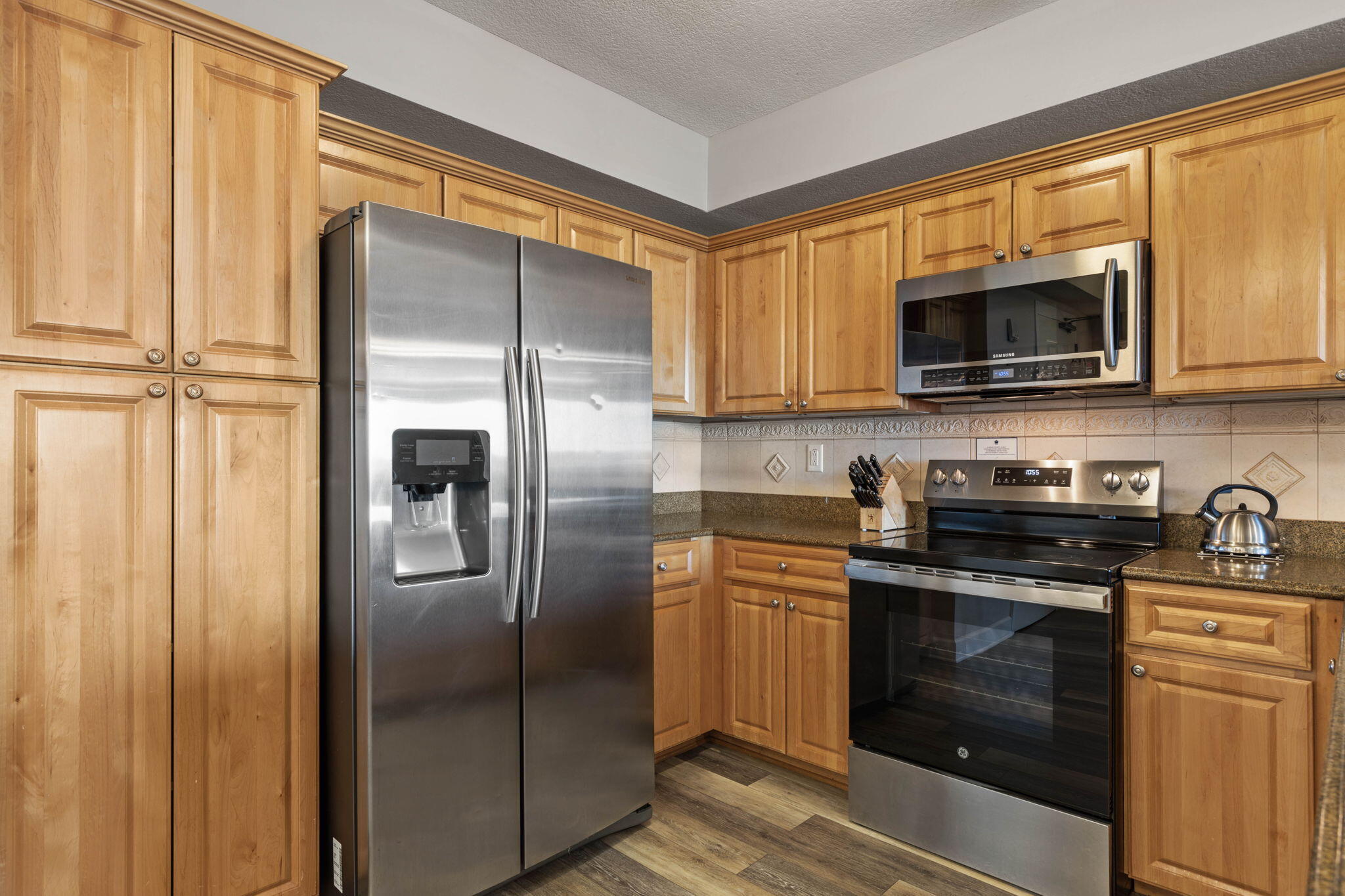 200 Ocean Crest Drive 617